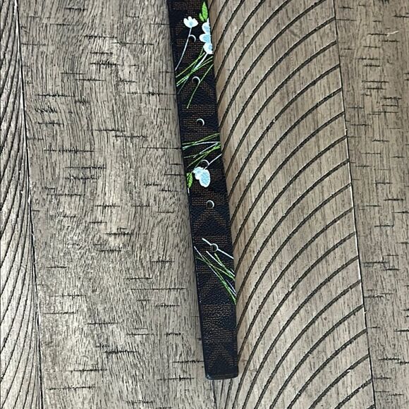 Michael Kors Daisy 🌼 MK Logo Belt Vegan 🌱 Chic Design! Large! - Picture 12 of 17